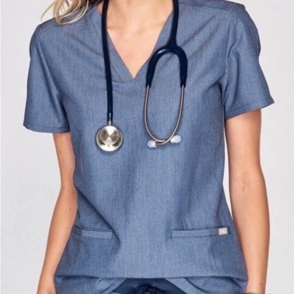 Figs Casma Three-Pocket Top in Heather Indigo Denim Size Small - Picture 6 of 6